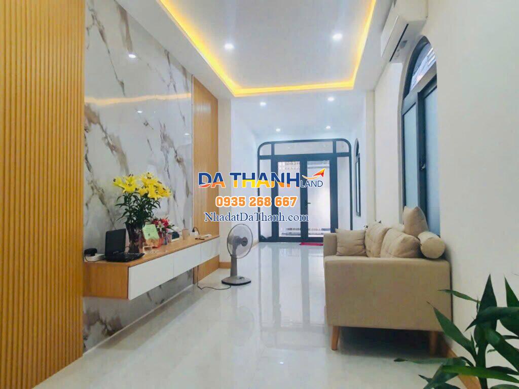 Nhà 2 tầng 2 mê mới tinh, diện tích 72 m2, mặt tiền hơn 3m nở hậu đẹp