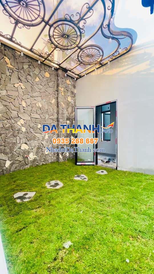 Bán nhà 3 tầng đường Nguyễn Tất Thành, Đà Nẵng sát biển mát mẽ 7 b0277e62 b89e 4384 afec 4ddee0d75e2e